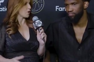 心脏骤停！格里芬：你觉得跨车扣篮很简单是吧？