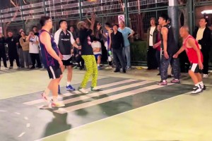 兄弟，打篮球的女生和熊猫一样稀有！🏀